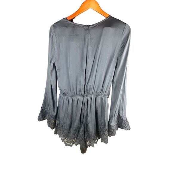 Kendall Kylie black lace romper stomper long flutter sleeve woman’s small - Picture 4 of 6